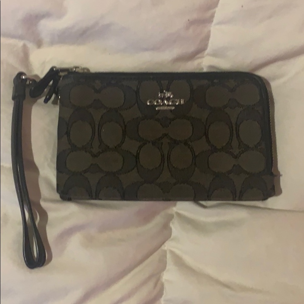 Coach Wristlet!!